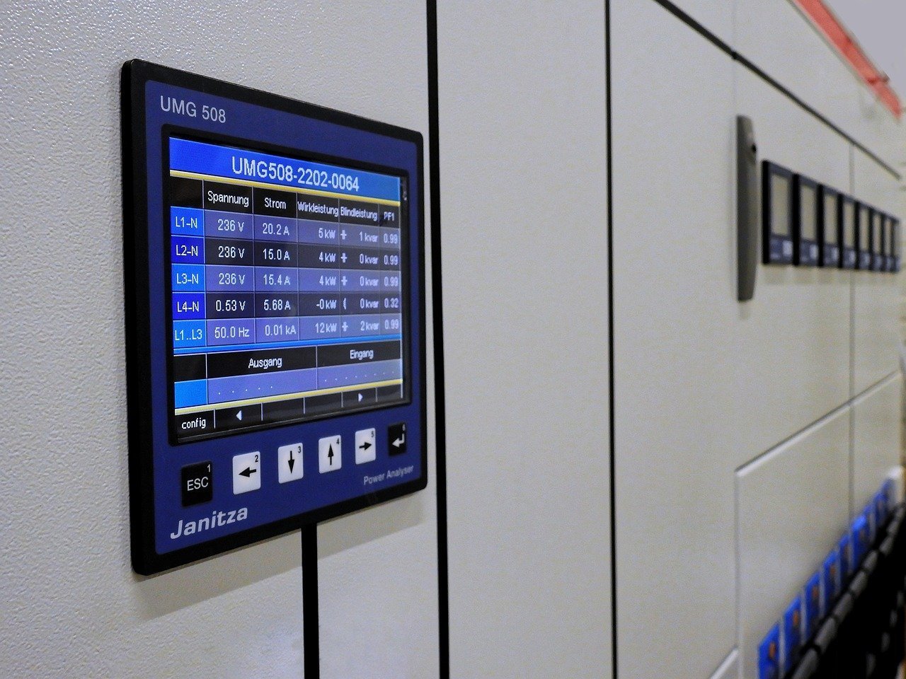 switchgear-2069729_1280